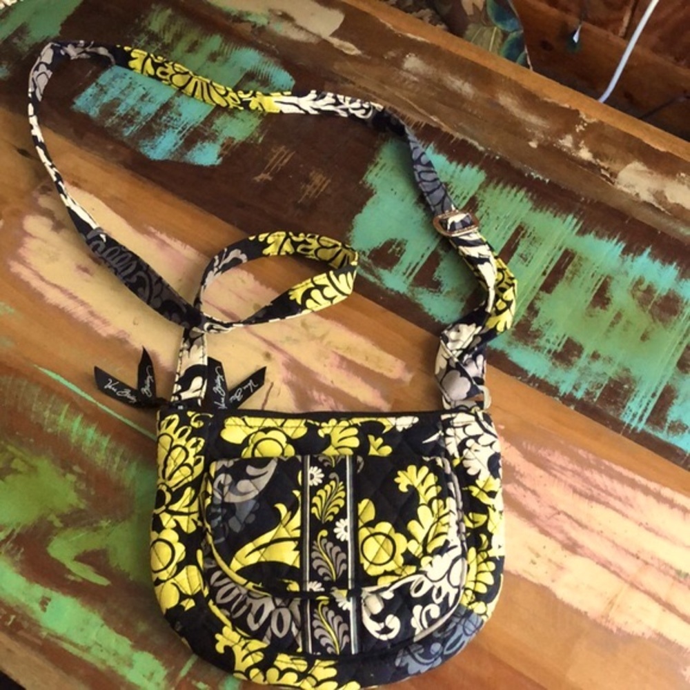 "Vera Bradley" Retired Cross Bag